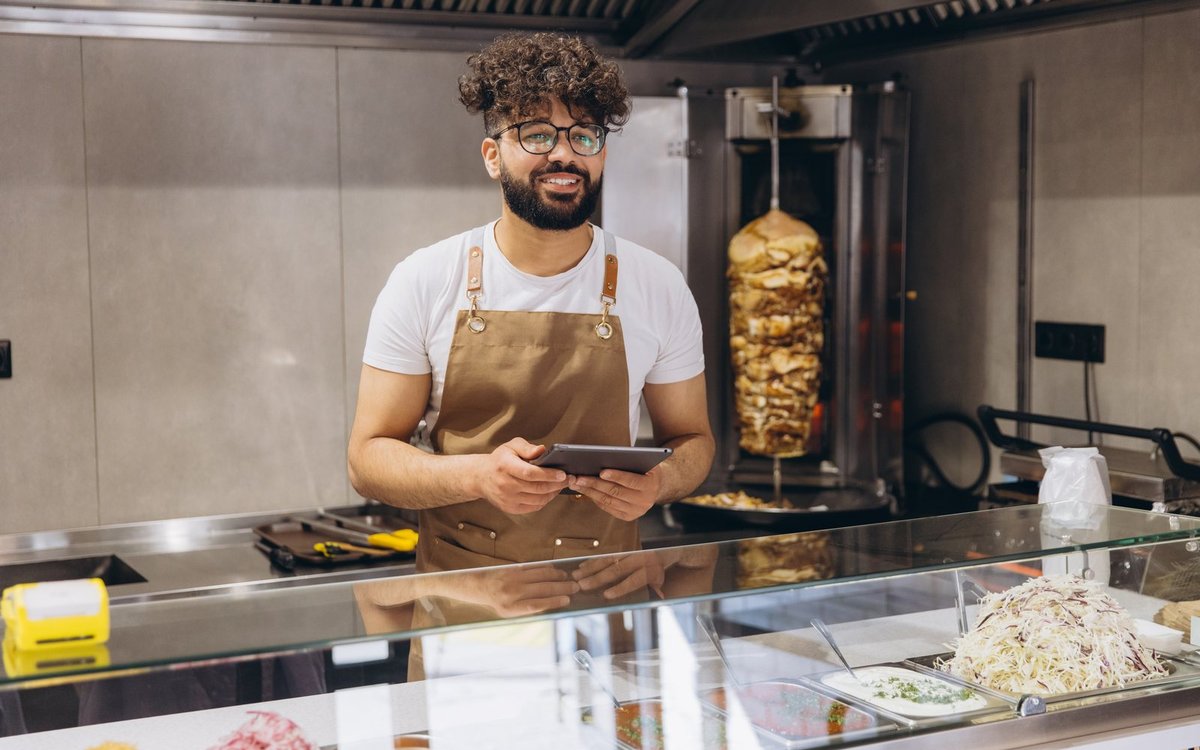 Eetcafé aan het werk